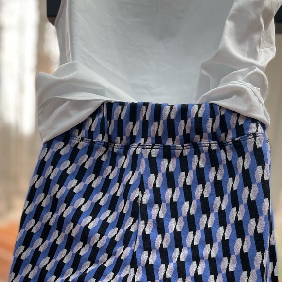 NWOT Anthropologie Maeve Stretchy Pants with Tuxedo Side Stripe Size XS - Picture 3 of 6